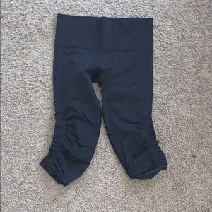 Lululemon cropped leggings